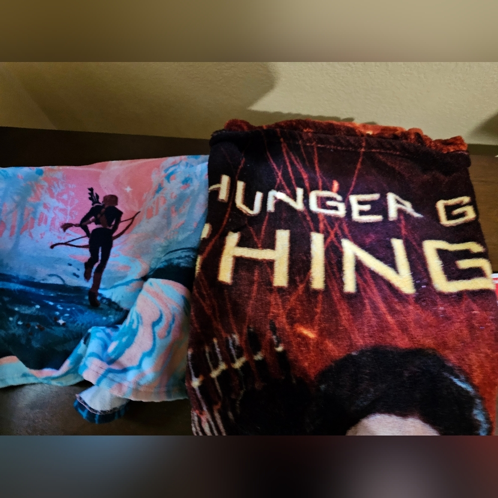Hunger Games Blanket & Towel Catching Fire Katniss Peeta Finnick